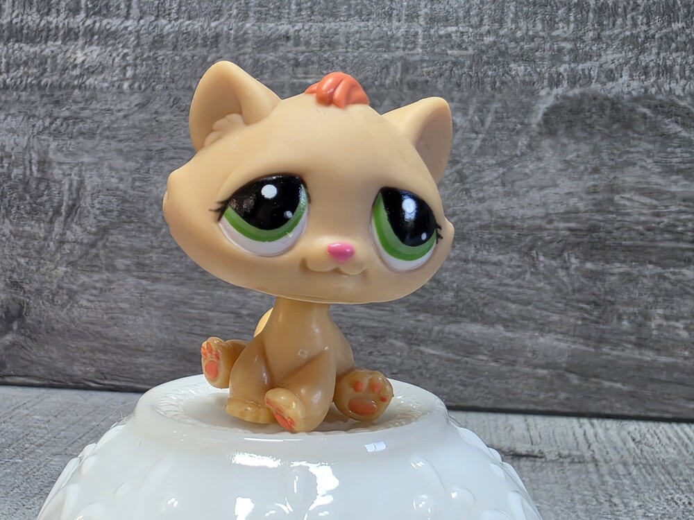 Authentic Littlest Pet Shop LPS Kitten #1207 Orange Green Cat Pet G27